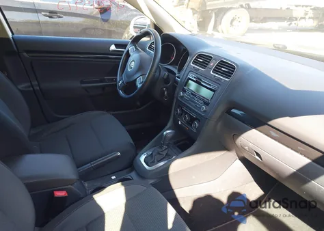 2014 Volkswagen Jetta Sportwagen 2.5L S from USA, damaged, VIN 3VWPP7AJ0EM627454